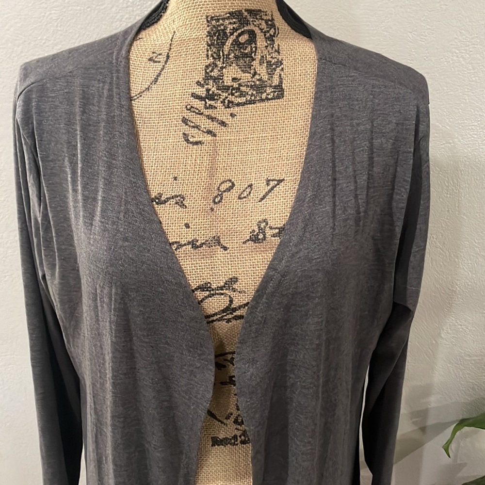 Gray Duster - Picture 2 of 5